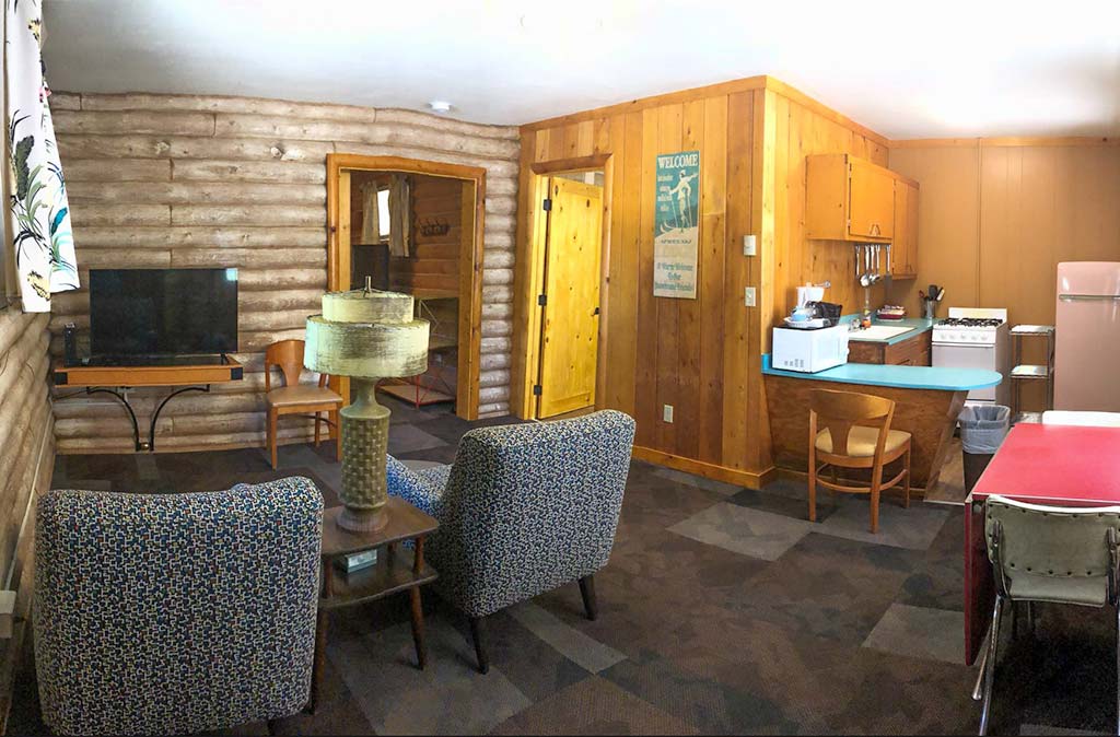 Spacious Room at Island Acres Resort Motel